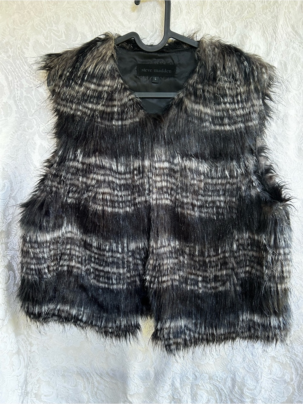 Steve Madden size L vest